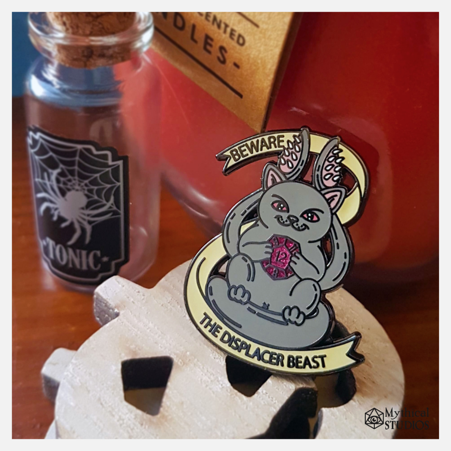 ⋆glitter⋆ displaced kitty pin