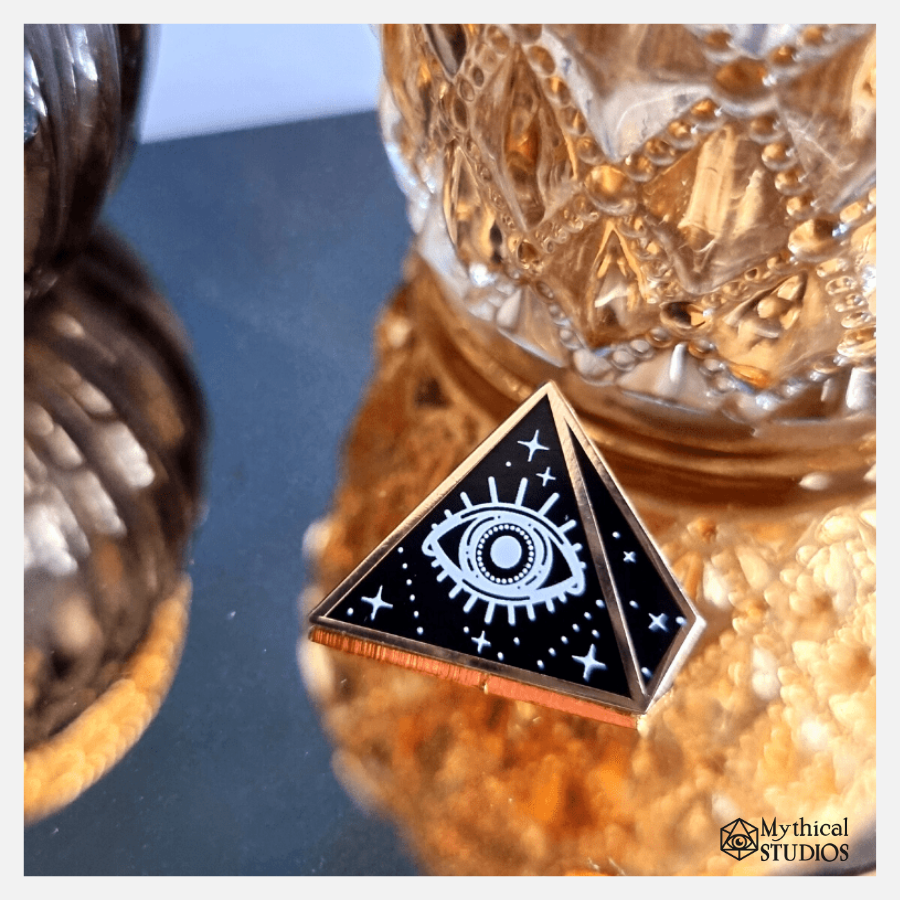 d4- "all seeing" pin