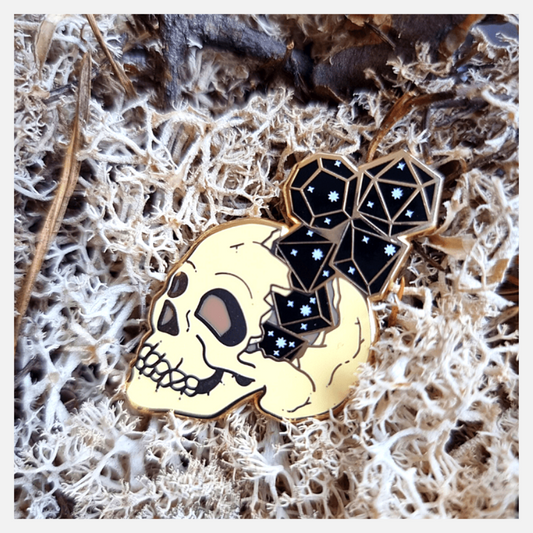 dice skull pin