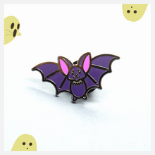 Cargar imagen en el visor de la galería, tiny bat pin

