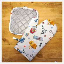 Load image into Gallery viewer, home brewer dungeon oven mitt
