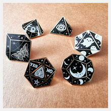 Cargar imagen en el visor de la galería, d10 "fortune teller" pin
